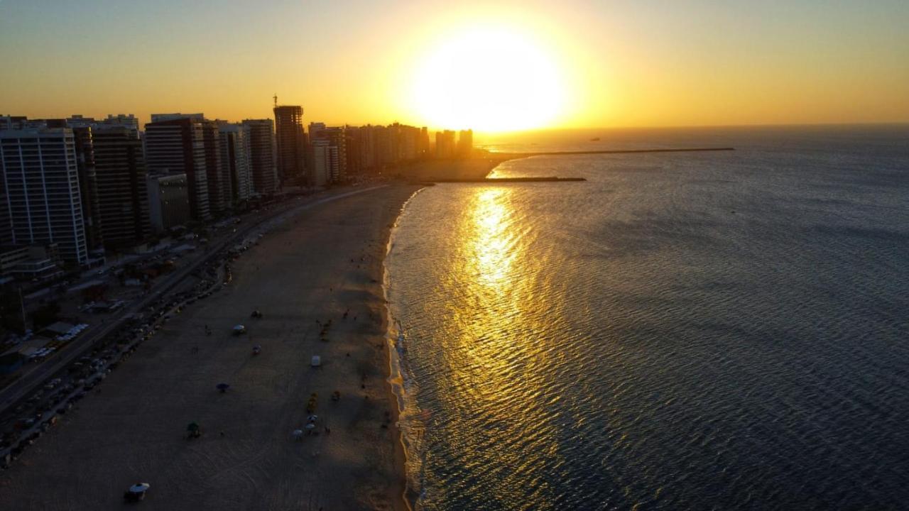 Beira Mar Meireles A Um Passo Do Mar Fortaleza  Luaran gambar